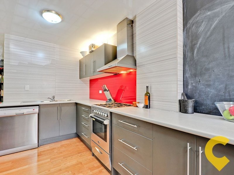 2/572 Boundary Street, Spring Hill QLD 4000