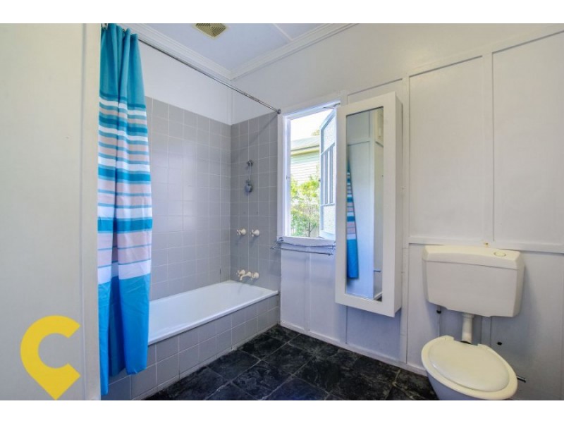 303 Banks Street, Ashgrove QLD 4060