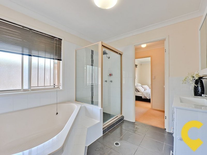 8 Sambit Street, Tanah Merah QLD 4128