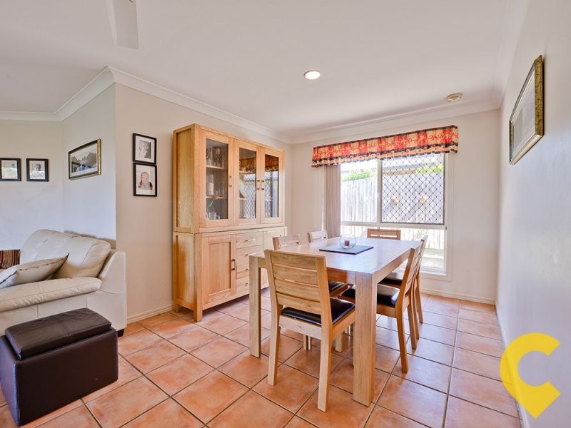 36 Hummingbird Crescent, Wishart QLD 4122