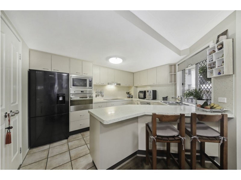 2/31 Cadell Street, Toowong QLD 4066