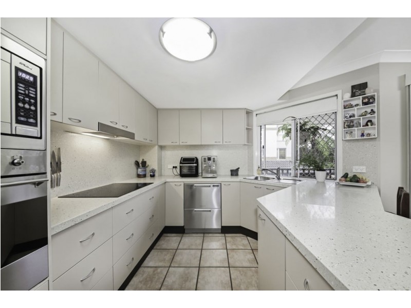 2/31 Cadell Street, Toowong QLD 4066