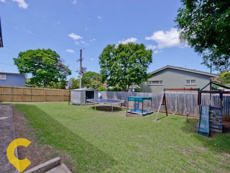 45 Valentia Street, Mansfield QLD 4122