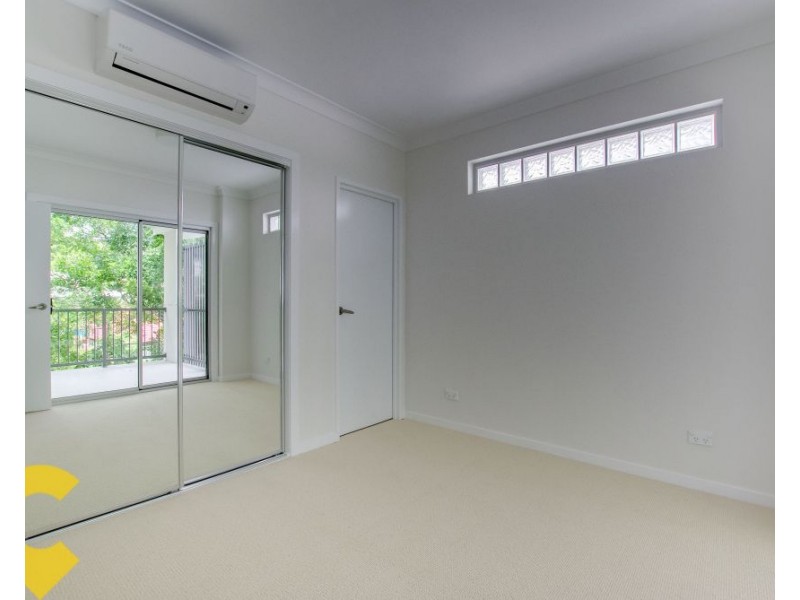 9/63 Sisley Street, St Lucia QLD 4067