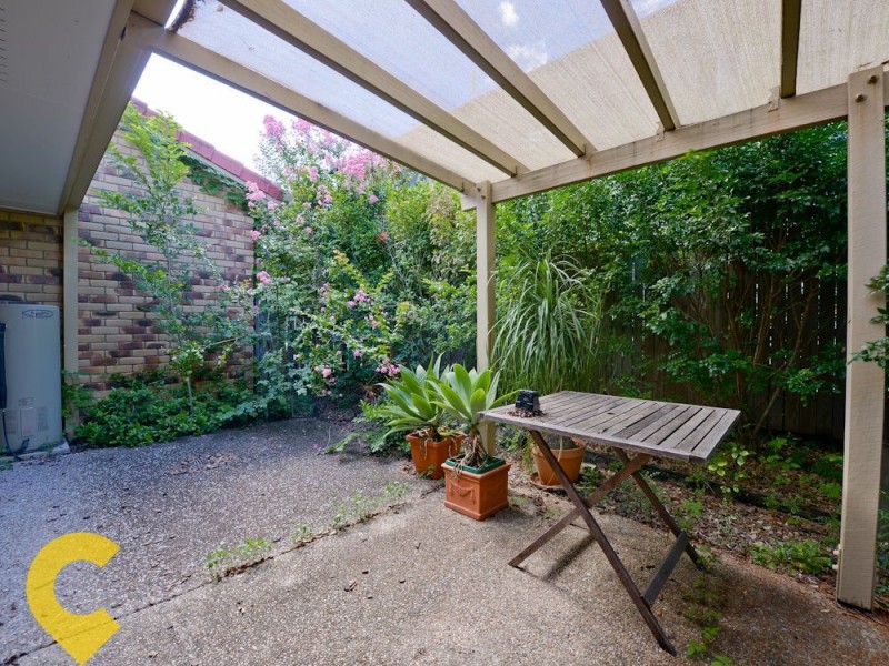 2/10 Foster Street, Newmarket QLD 4051