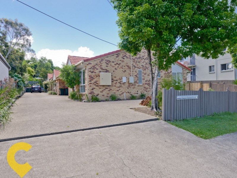 2/10 Foster Street, Newmarket QLD 4051