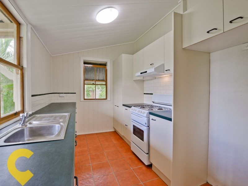 21 Sixth Avenue, Windsor QLD 4030
