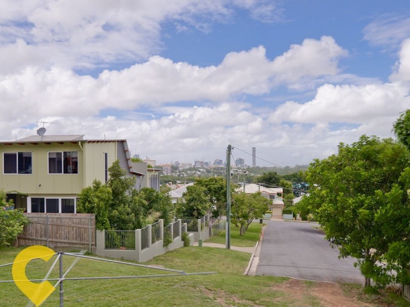 21 Sixth Avenue, Windsor QLD 4030