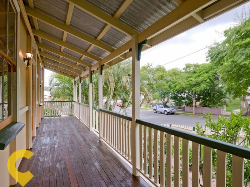 21 Sixth Avenue, Windsor QLD 4030