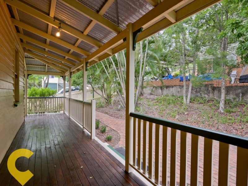 21 Sixth Avenue, Windsor QLD 4030