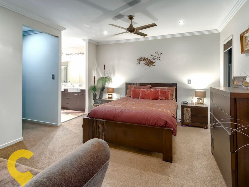 33 Ambrose Drive, Augustine Heights QLD 4300