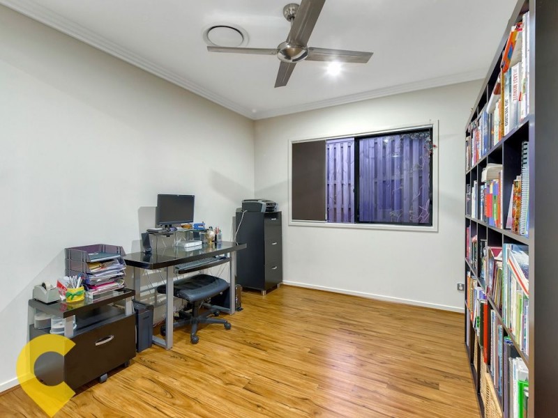 33 Ambrose Drive, Augustine Heights QLD 4300