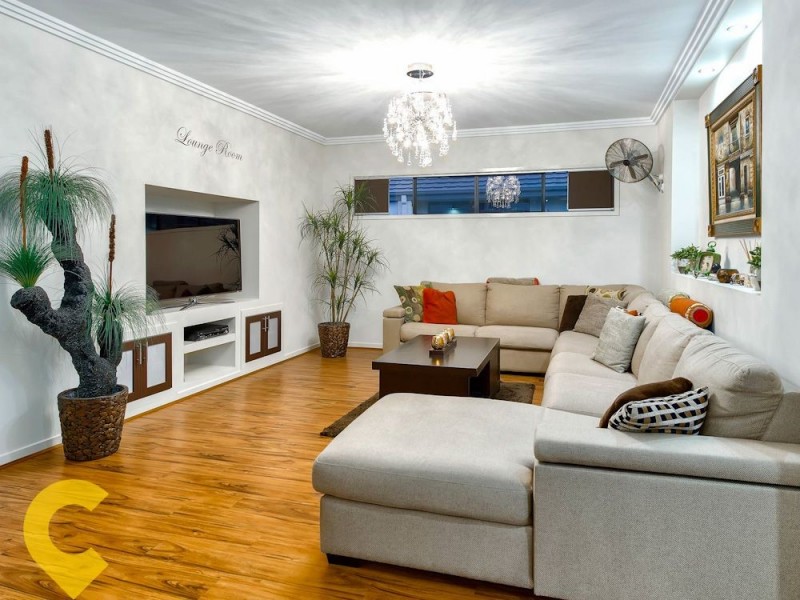 33 Ambrose Drive, Augustine Heights QLD 4300