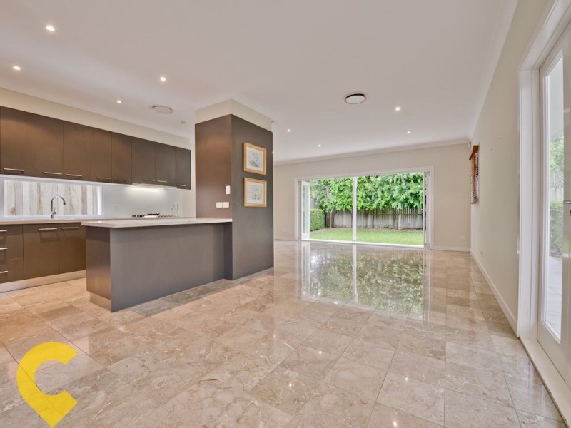 122 Park Road, Wooloowin QLD 4030