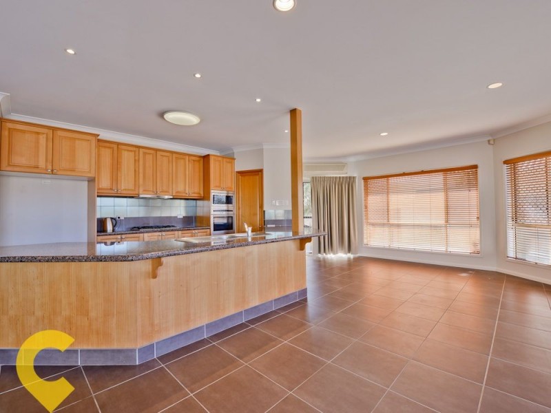 51 Plymouth Court, Raby Bay QLD 4163