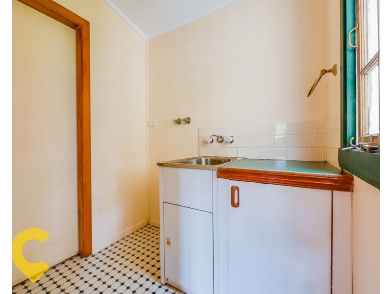 24 Rigby Street, Wooloowin QLD 4030