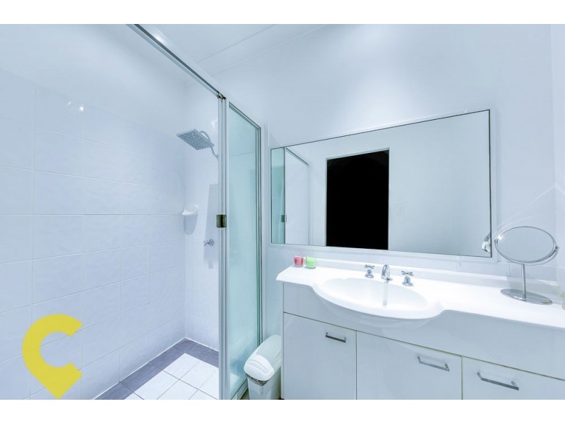 13/654 Kingsford Smith Drive, Hamilton QLD 4007