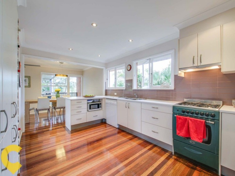 8 Ardoch Street, Keperra QLD 4054