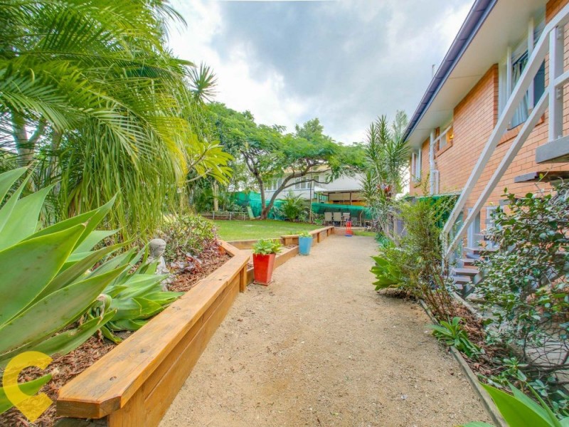 8 Ardoch Street, Keperra QLD 4054