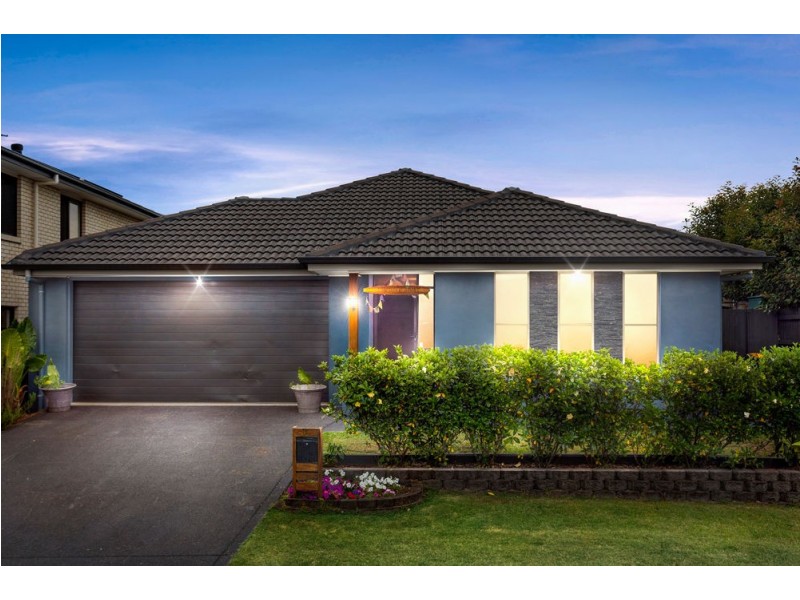 6 Lyrebird Crescent, Upper Kedron QLD 4055