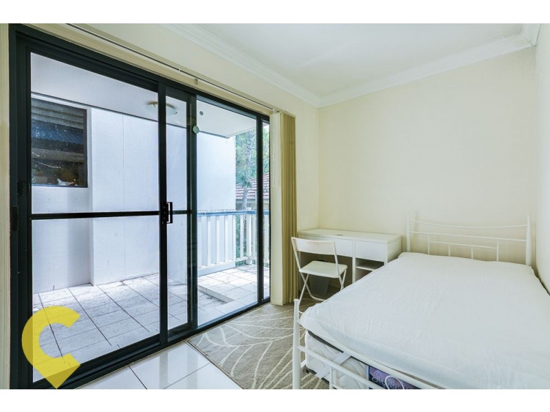 2/93 Scott Road, Herston QLD 4006