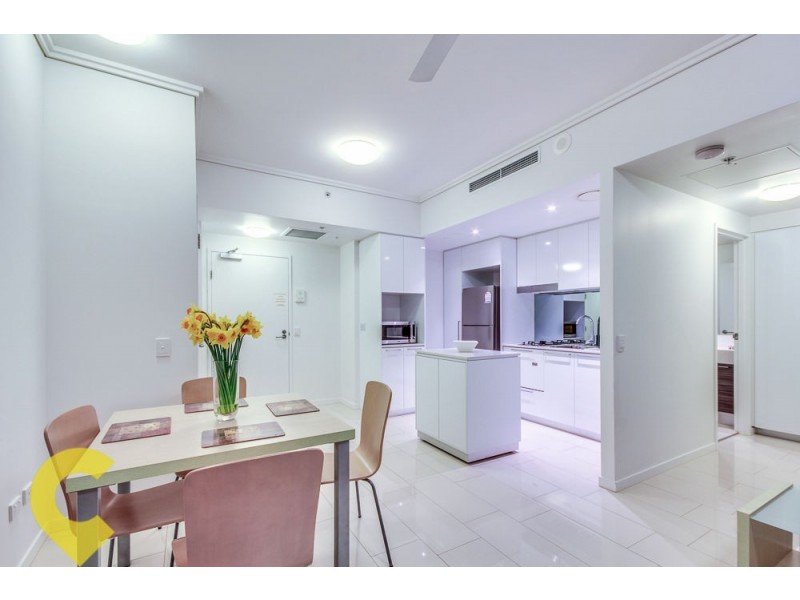 21706/8 Harbour Road, Hamilton QLD 4007