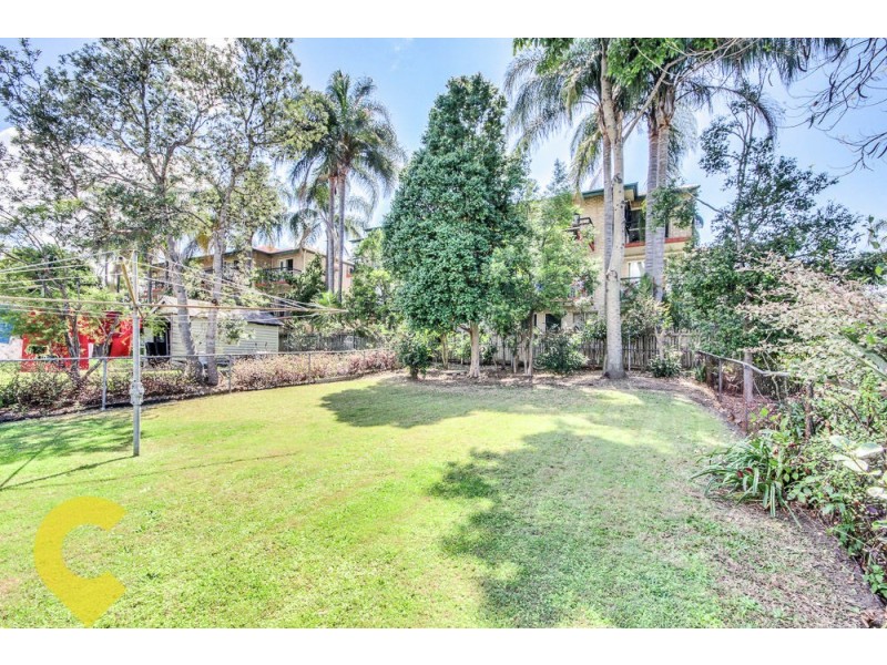8 Storkey Street, Windsor QLD 4030