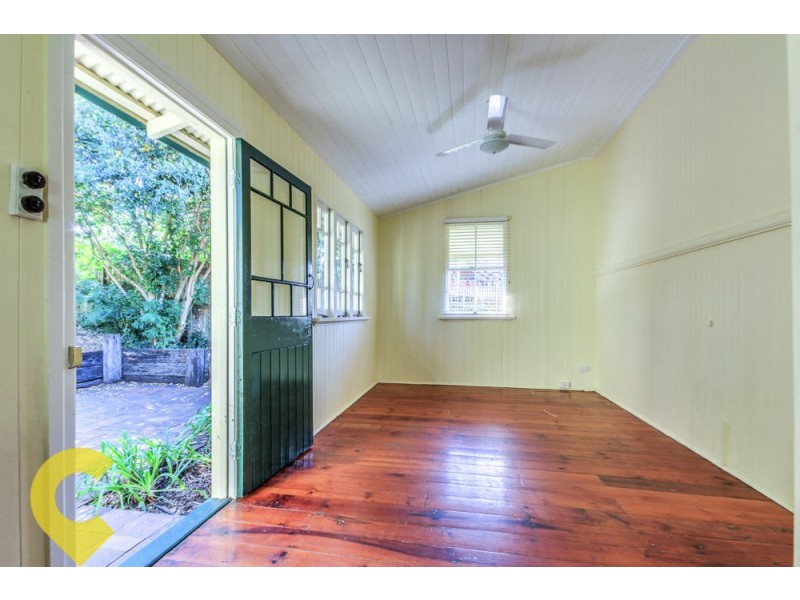 23 Empress Terrace, Bardon QLD 4065