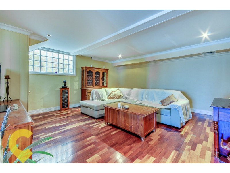 19 Cox Road, Windsor QLD 4030
