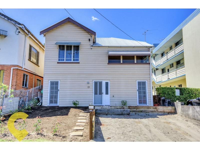 19 Cox Road, Windsor QLD 4030