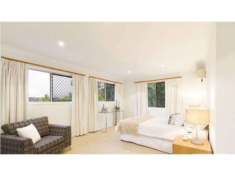 34 Livistona Place, The Gap QLD 4061