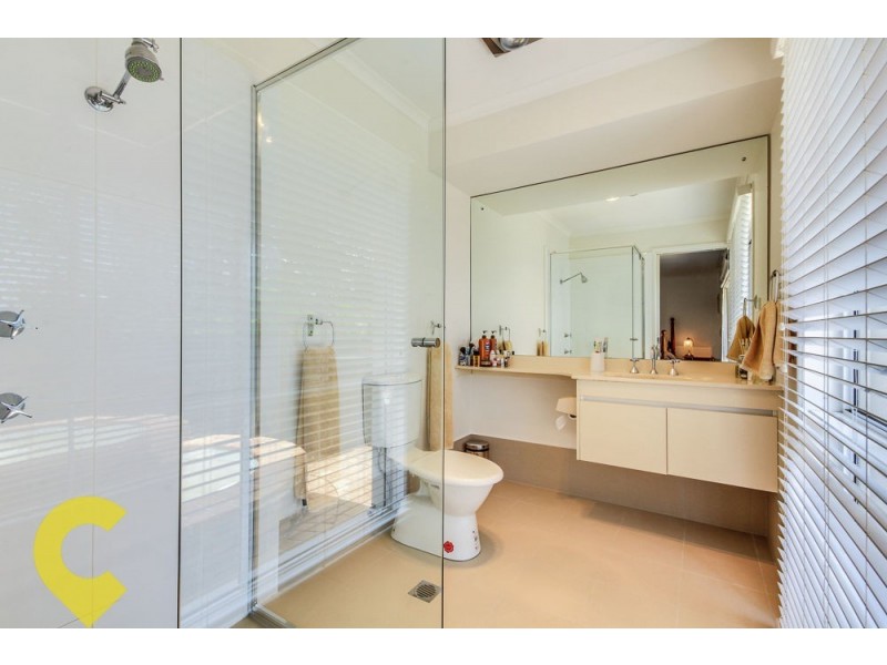 18 Glenquarrie Place, Ashgrove QLD 4060