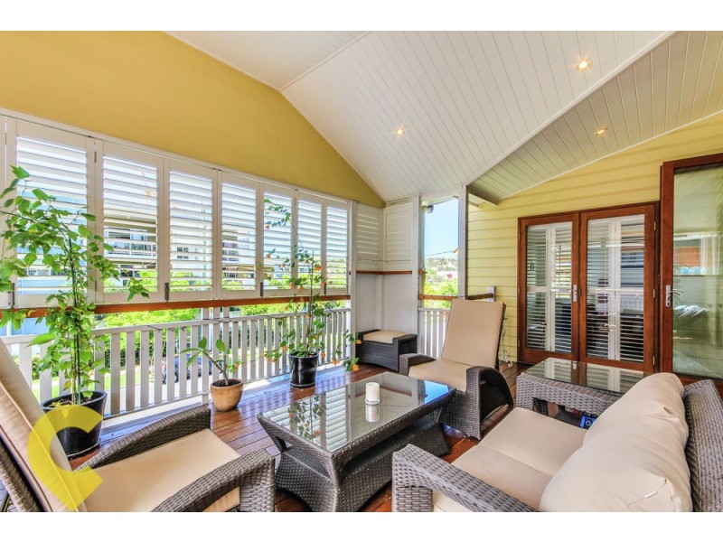 16 Lloyd Street, Alderley QLD 4051