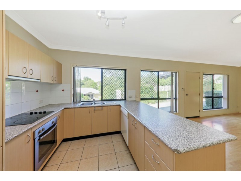 3/27 Oatland Crescent, Holland Park West QLD 4121