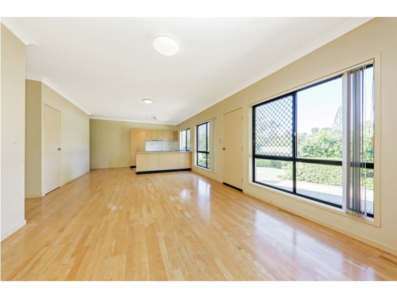 3/27 Oatland Crescent, Holland Park West QLD 4121