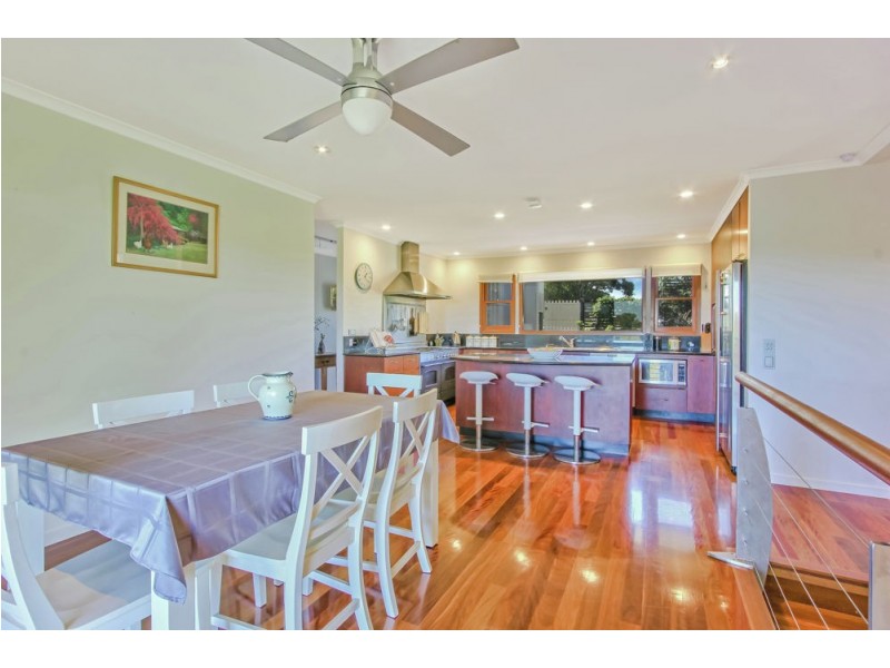 30 Royston Street, Brookfield QLD 4069