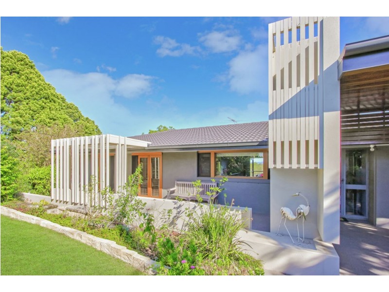 30 Royston Street, Brookfield QLD 4069