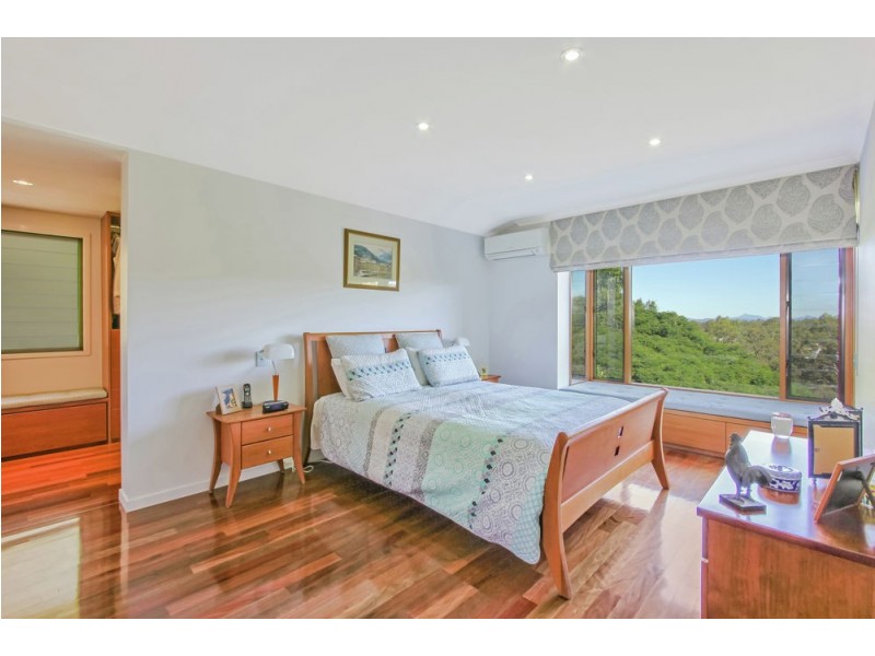 30 Royston Street, Brookfield QLD 4069