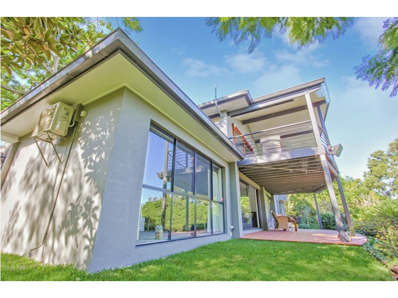 30 Royston Street, Brookfield QLD 4069