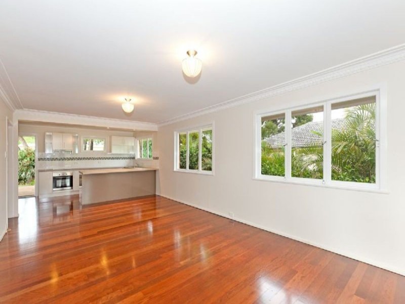 84 Hendren Street, Carina QLD 4152