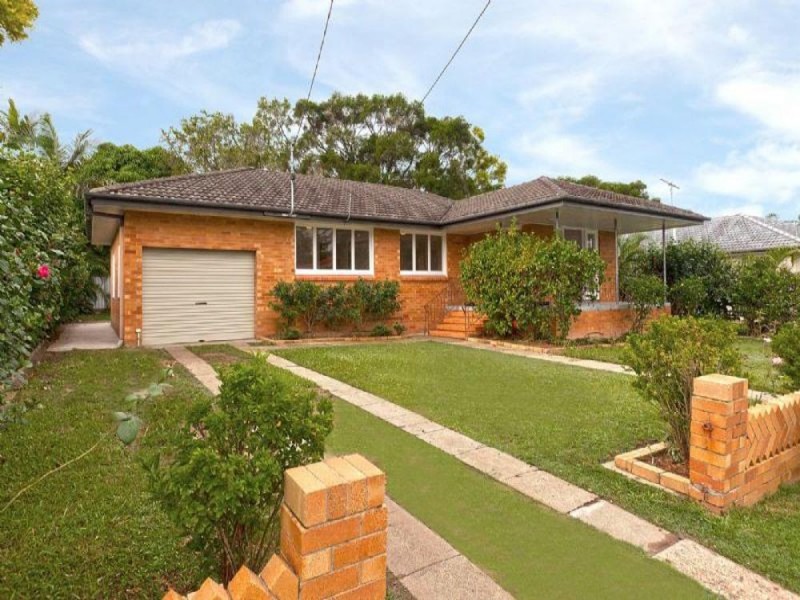 84 Hendren Street, Carina QLD 4152