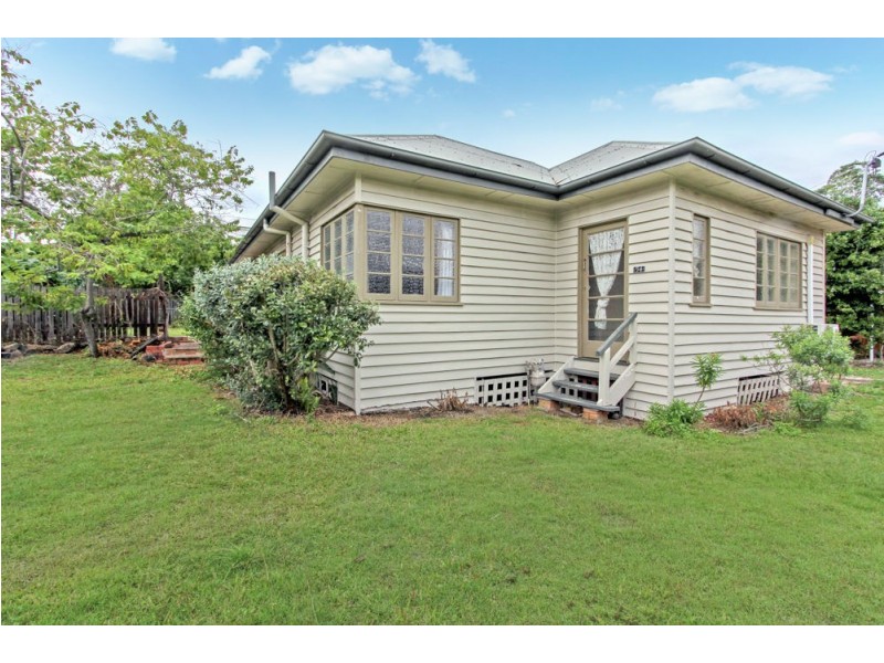 54 Payne Street, Indooroopilly QLD 4068