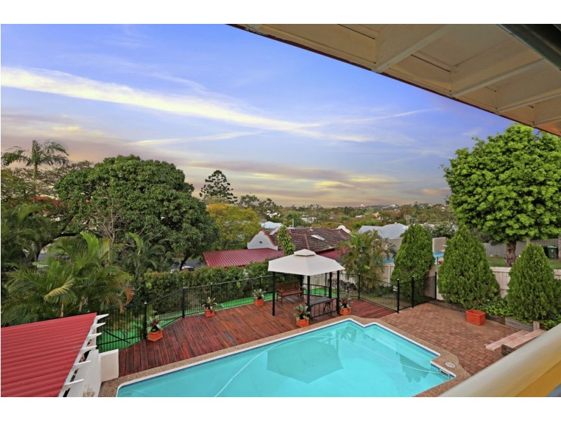 10 Cavell Terrace, Ashgrove QLD 4060