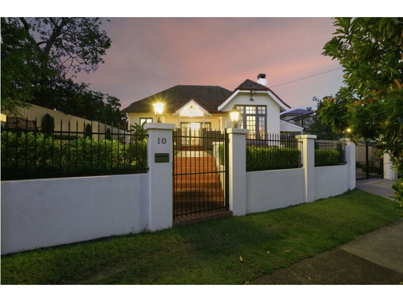 10 Cavell Terrace, Ashgrove QLD 4060