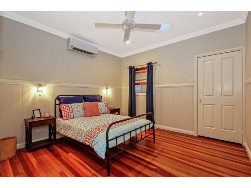 34 Sheehy Street, Stafford QLD 4053