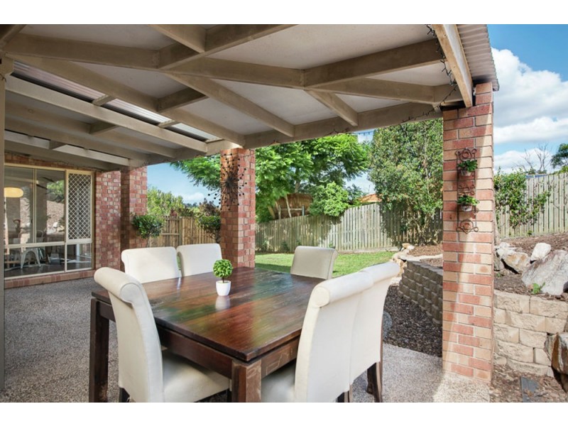 3 Myrtle Place, Albany Creek QLD 4035