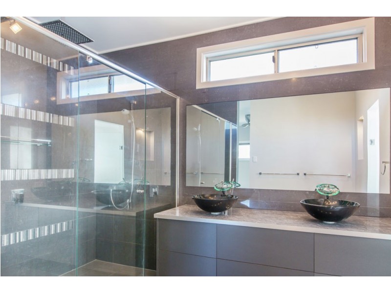 38 School Street, Hendra QLD 4011