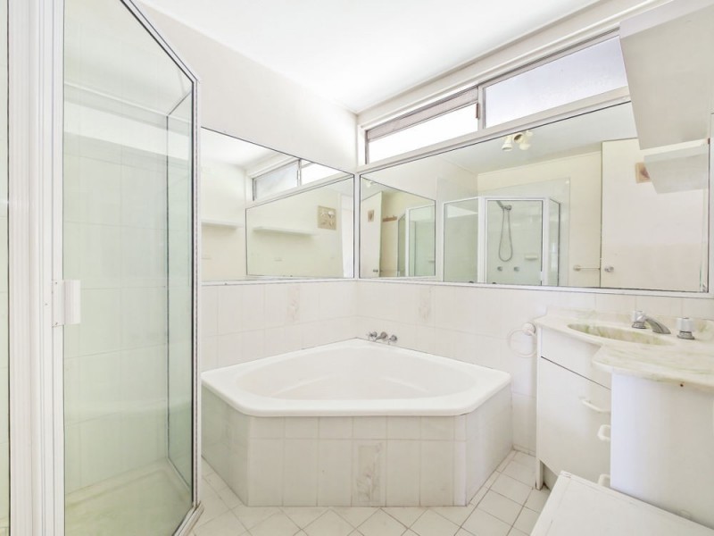 7 Bunya Park Drive, Eatons Hill QLD 4037