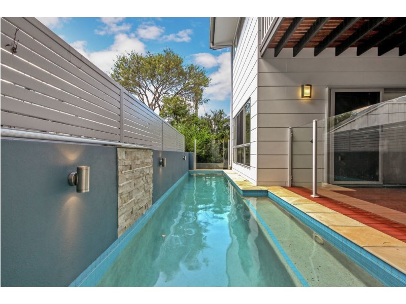 2A Rous Street, Hendra QLD 4011