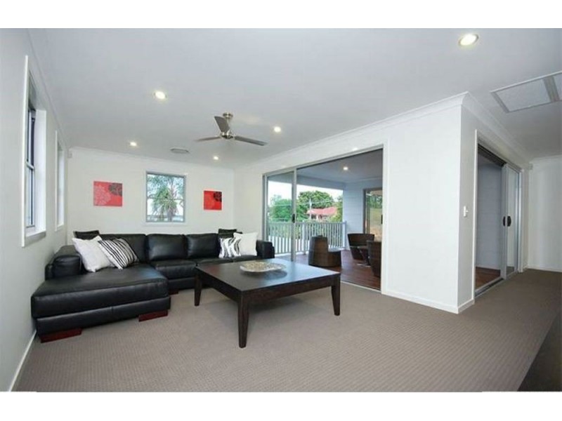 2A Rous Street, Hendra QLD 4011